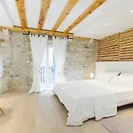 Grgur Ninski 4*