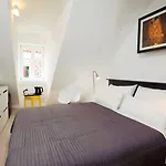 فندق مبيت وإفطار Grgur Ninski سبليت