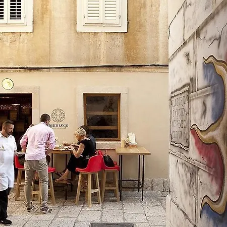 Couette-café Grgur Ninski