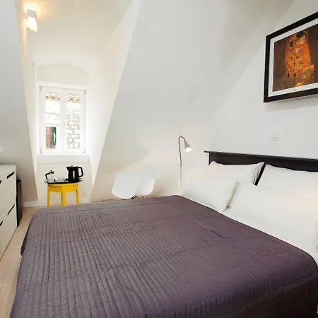 B&B 그레고리 닌스키 룸즈 스플리트