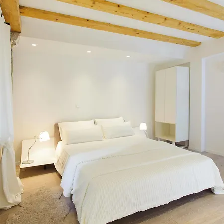 Grgur Ninski 4* Split
