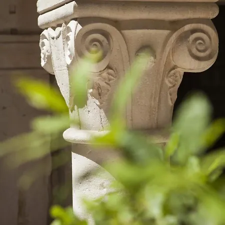 Grgur Ninski Panzió 4*